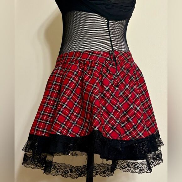 Vintage Y2K Lip Service Red and Black Plaid Skirt withh Lace and Tulle Sz M - Picture 3 of 8